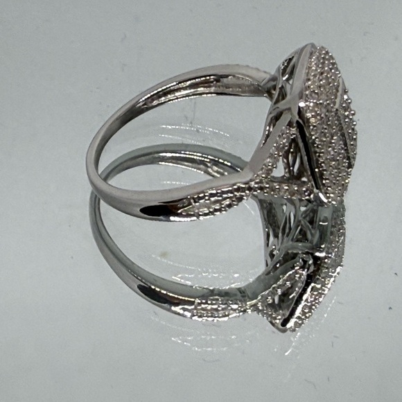 9.25 Sterling Silver Natural Diamond Ring with Geometric Design - Picture 3 of 7